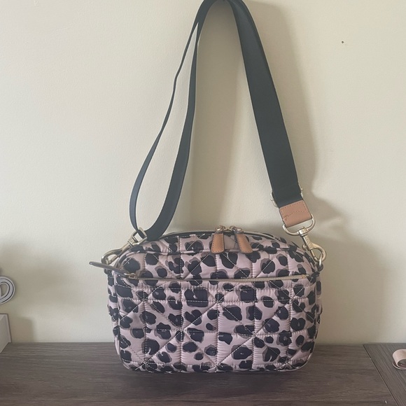 Twelve Little Crossbody bag - Picture 1 of 8